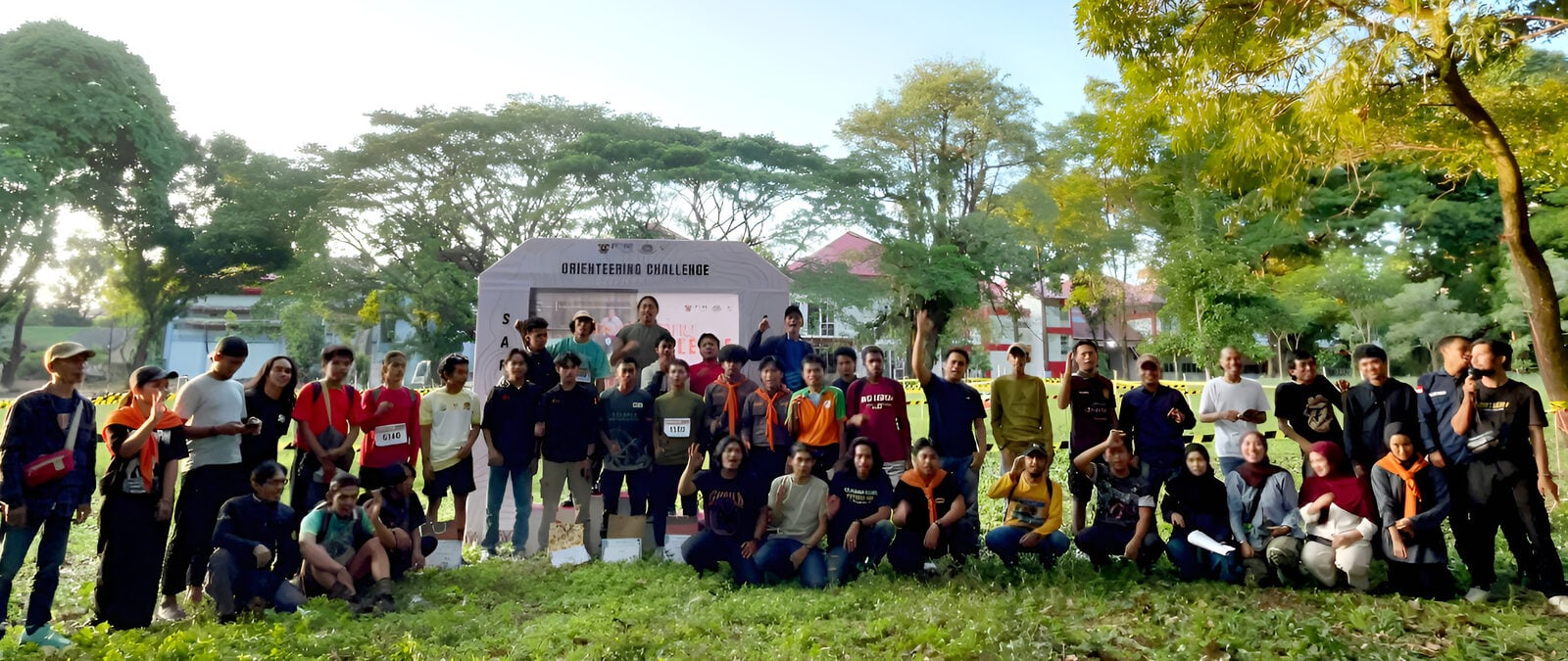 Kegiatan bakti dan kebersamaan keluarga besar SAR UNHAS.